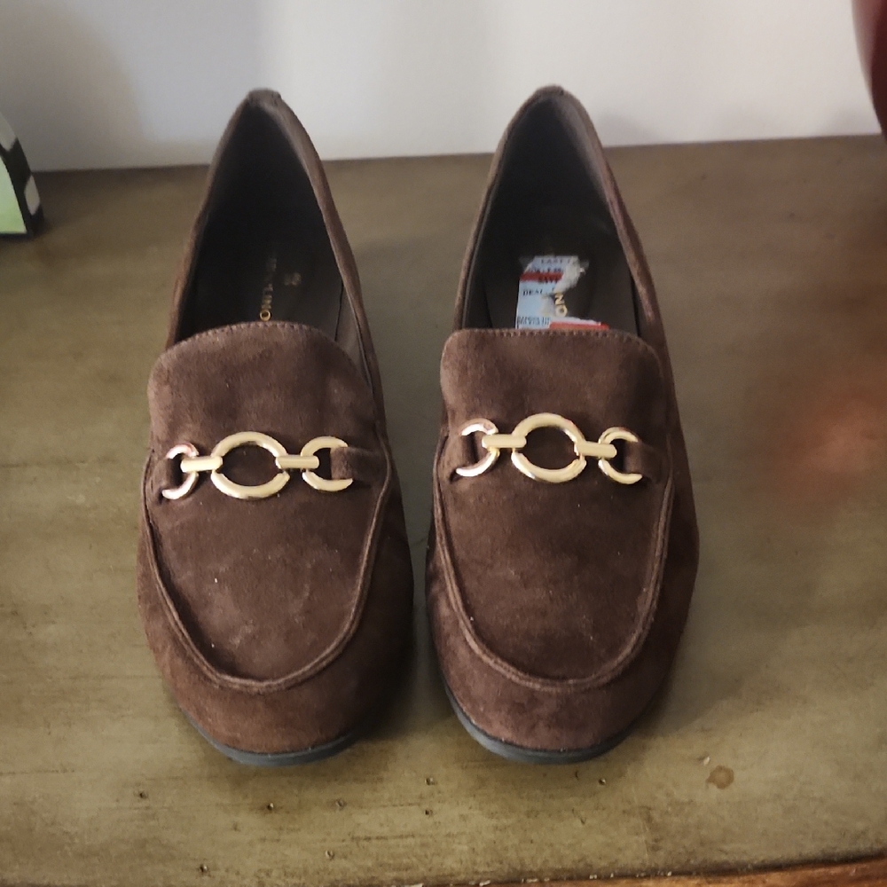 Bandolino Brown Suede Loafers with Gold Chain